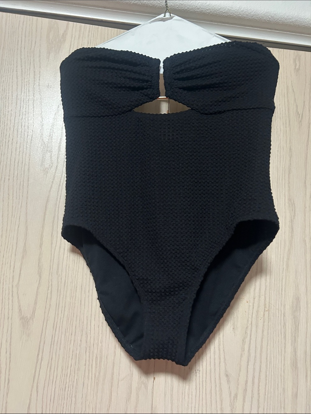 Shade & Shore Black Strapless Textured One-Piece Swimsuit